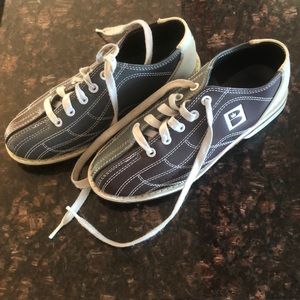 Bowling shoes